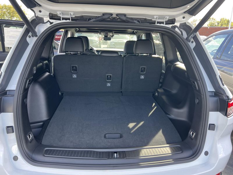 New 2025 Jeep Grand Cherokee Limited 4x4Image 17