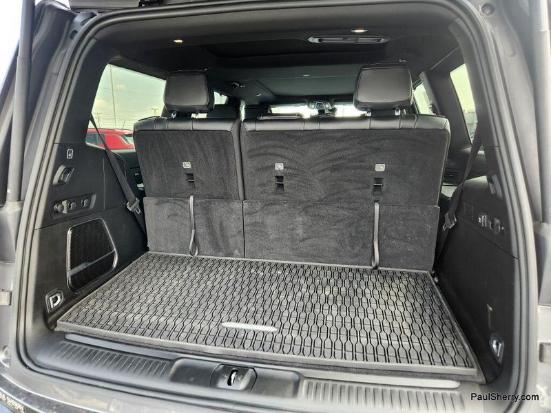 2024 Jeep Wagoneer Series II CarbideImage 17