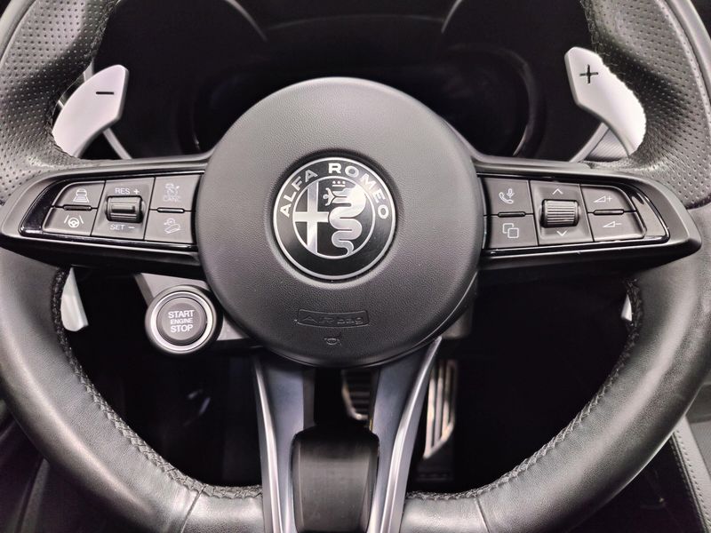Used 2024 Alfa Romeo Stelvio Veloce AWD w/Sunrof/Activ AsstImage 33