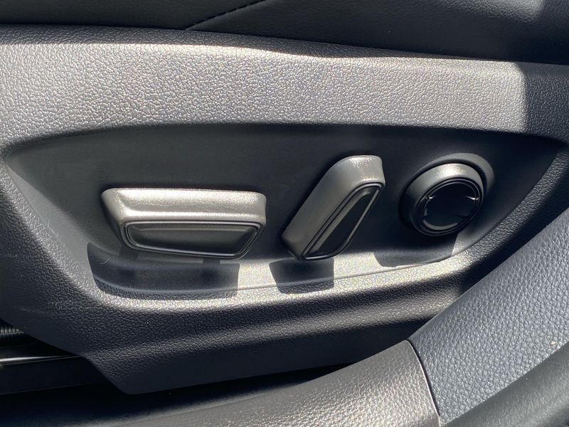 Used 2025 Toyota Corolla Hatchback XSEImage 16