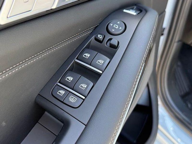 New 2026 BMW X7 xDrive40iImage 16