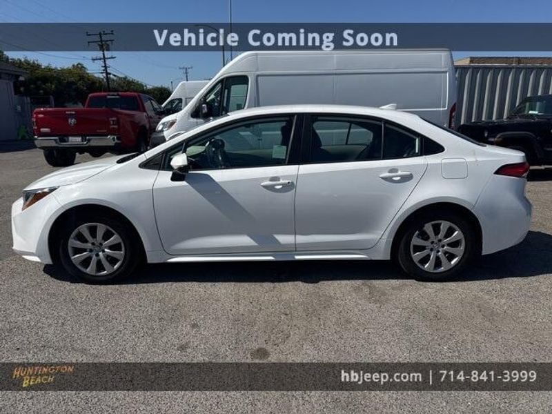 2021 Toyota Corolla LEImage 8