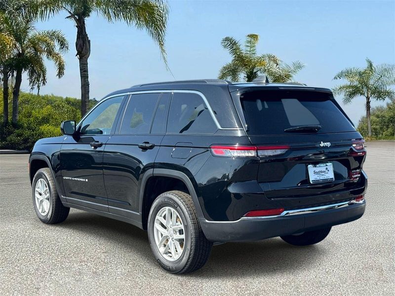 New 2026 Jeep Grand Cherokee Laredo X 4x2