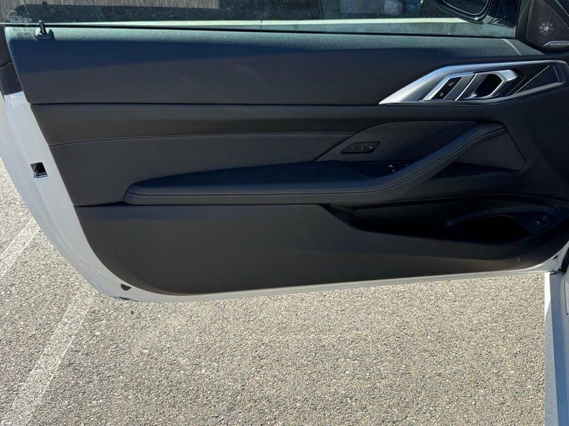 Used 2025 BMW 4 Series M440iImage 18