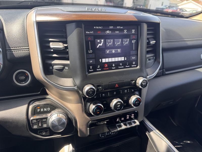 2021 RAM 1500 LaramieImage 19