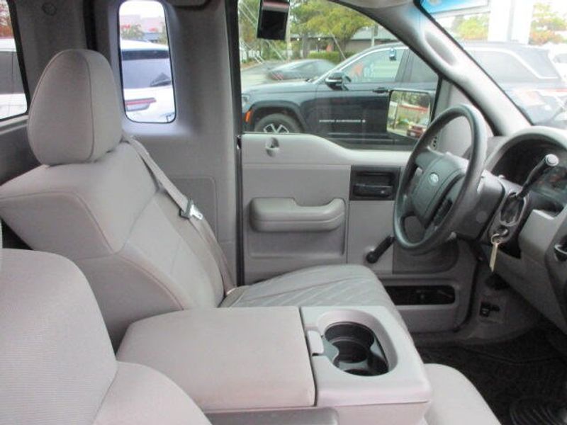 Used 2004 Ford F-150 Image 22