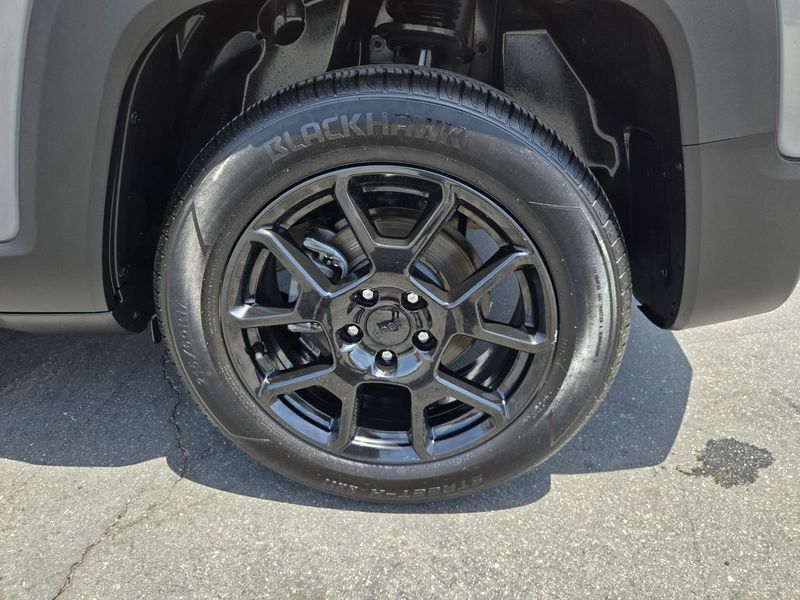 Used 2019 Jeep Renegade Altitude FWD