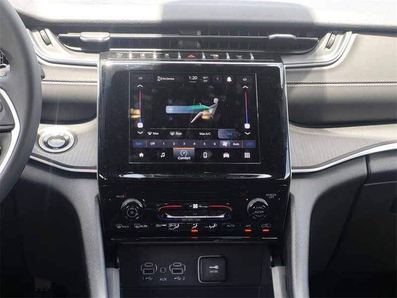 2024 Jeep Grand Cherokee LaredoImage 29