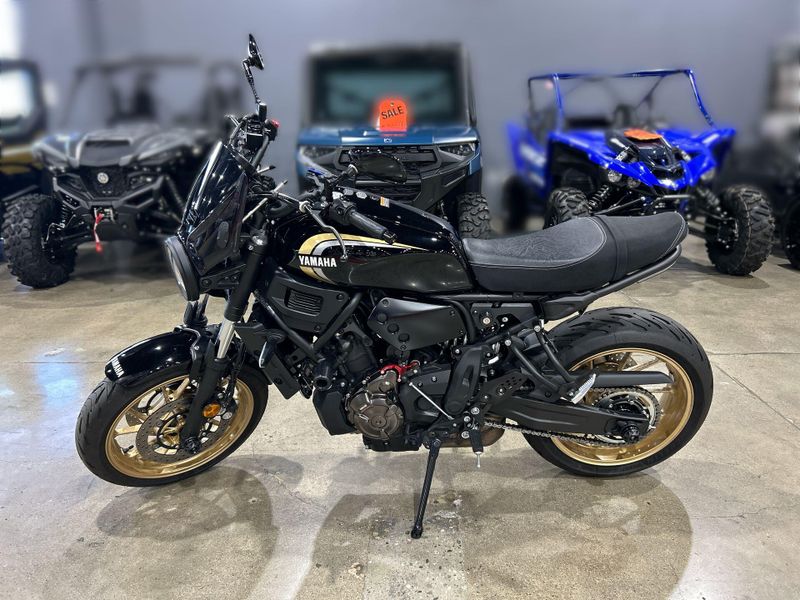 2023 Yamaha XSR700 Image 22