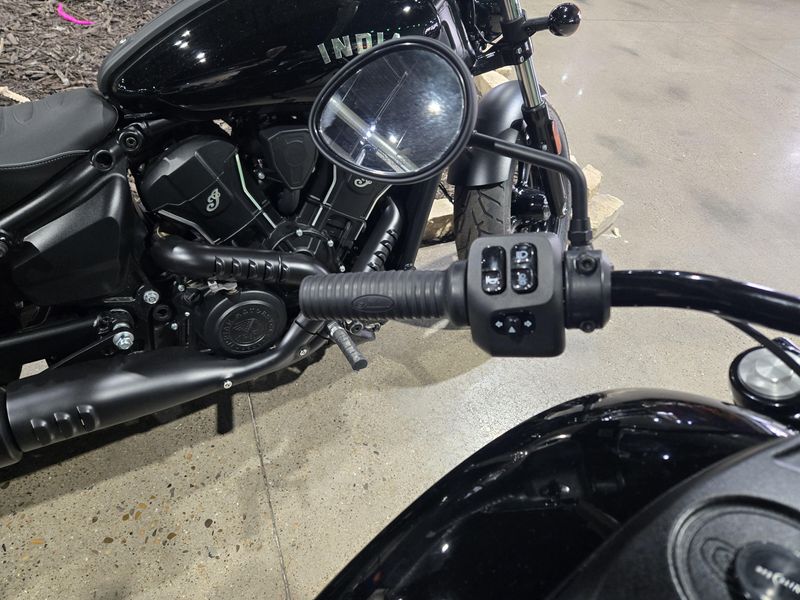 USED 2024 INDIAN MOTORCYCLE CHIEF BLACK METALLIC 49ST BASE Image 13