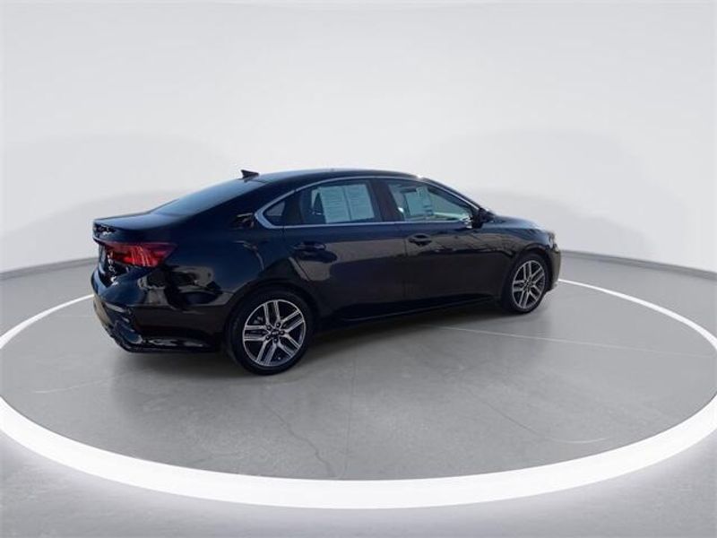 2021 Kia Forte EXImage 8