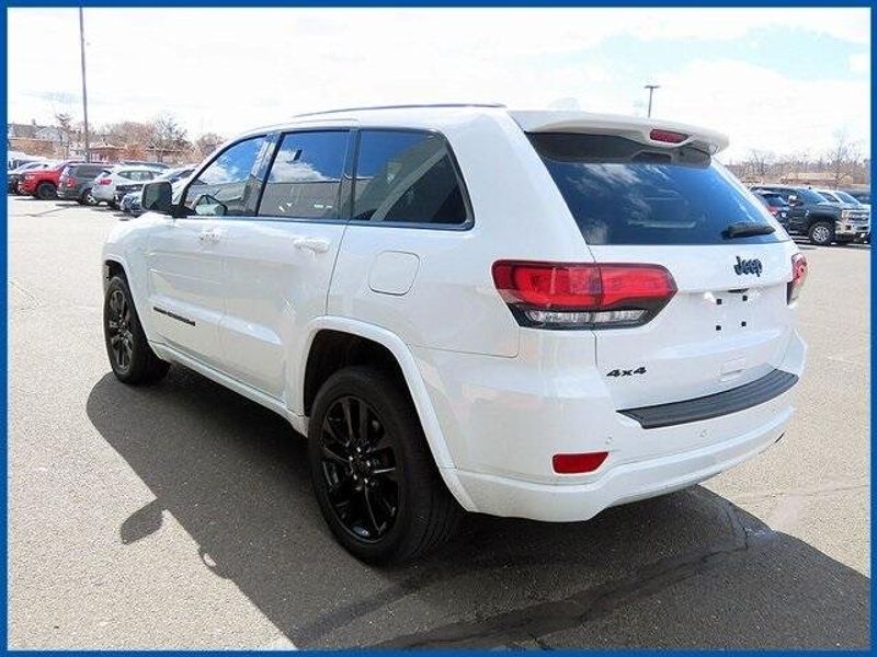 2022 Jeep Grand Cherokee WK Laredo XImage 5