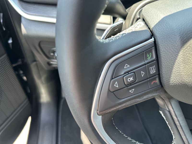 New 2025 Jeep Grand Cherokee L Limited 4x4Image 26