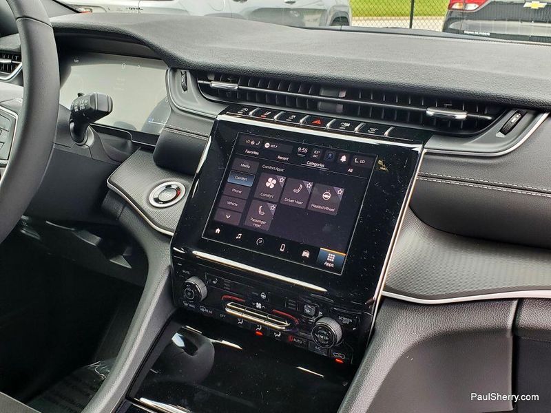 New 2025 Jeep Grand Cherokee L Altitude X 4x4