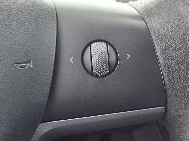 2023 Tesla Model Y Long RangeImage 23