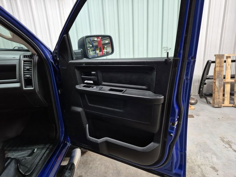 2019 RAM 1500 Classic ExpressImage 12