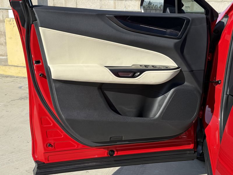 2024 Lexus NX 250Image 18