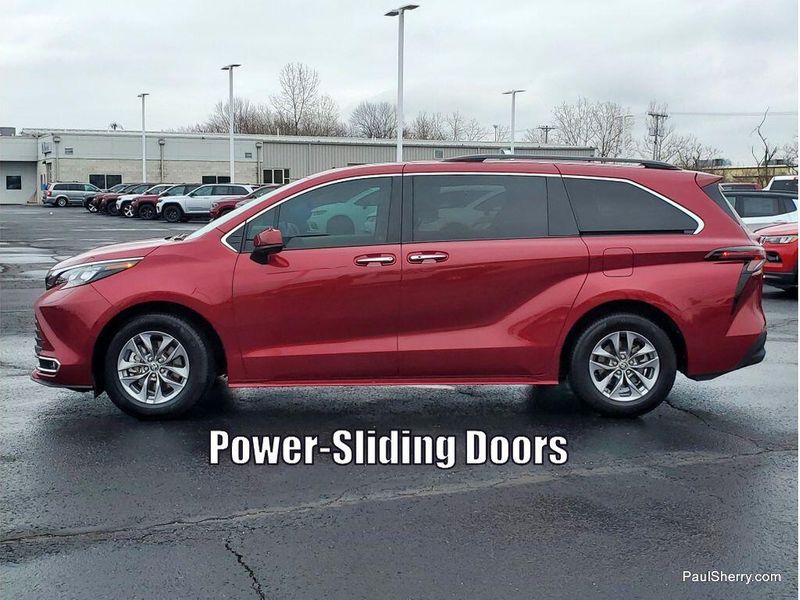 Used 2024 Toyota Sienna XLE