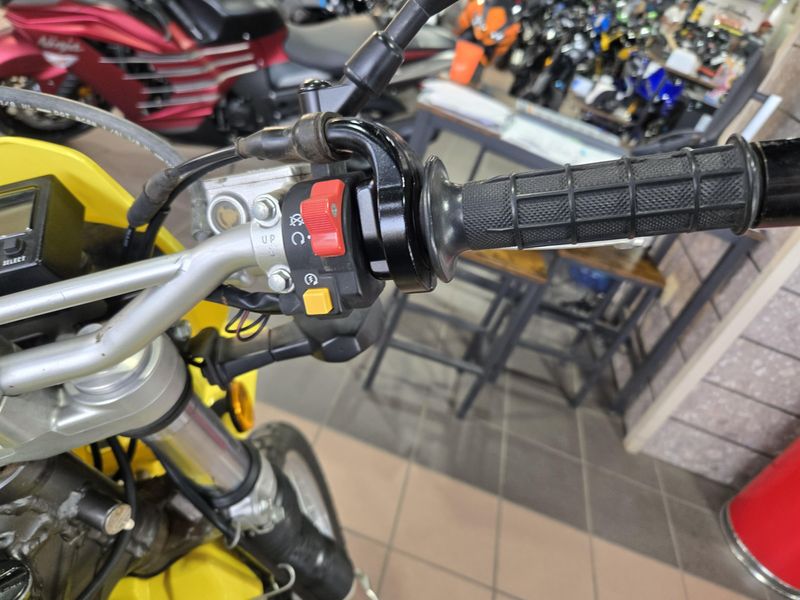 Used 2001 Suzuki DRZ400SK1 Image 9