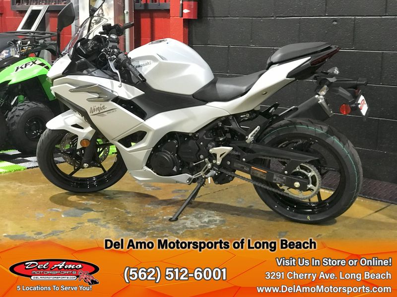 2025 Kawasaki NINJA 500 ABS Image 12