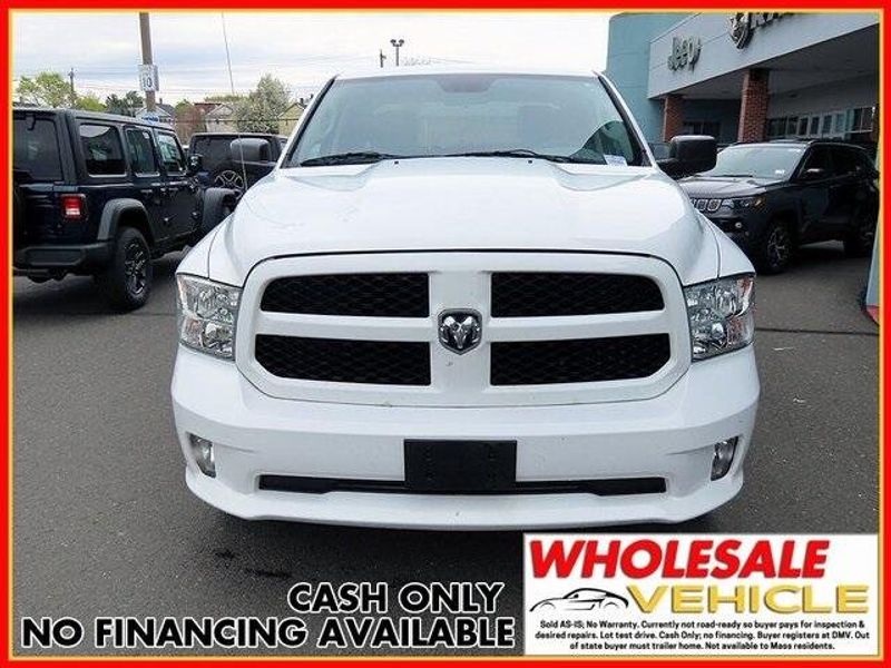 2014 RAM 1500 ExpressImage 3