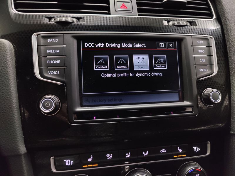 Used 2017 Volkswagen Golf GTI Autobahn w/Performance Pkg/DCC/SunroofImage 21