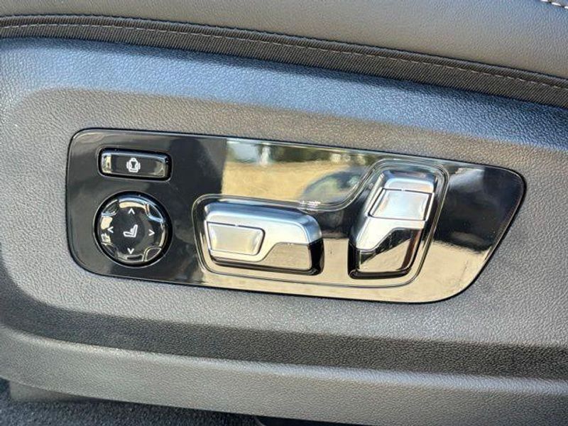New 2026 BMW X7 ALPINA XB7Image 19