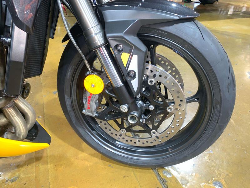 New 2025 Triumph STREET TRIPLE 765 RS Image 13