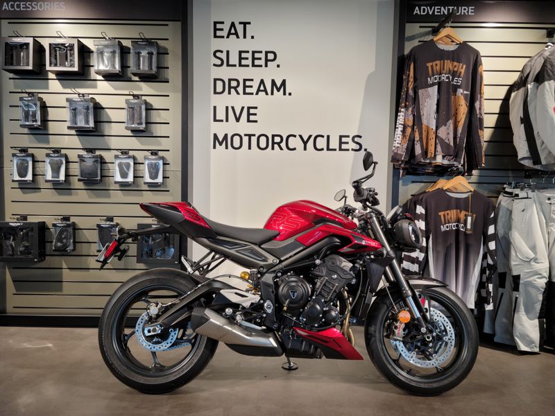 New 2025 Triumph STREET TRIPLE 765 RS 