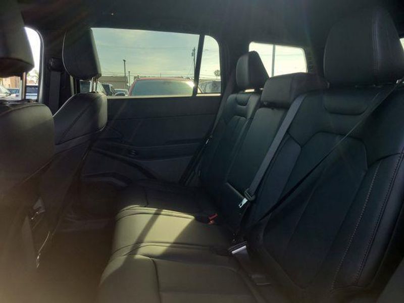New 2026 Jeep Cherokee Limited 4x4