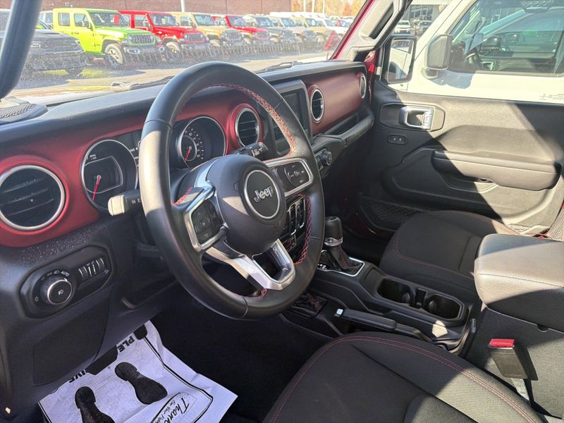 Used 2021 Jeep Wrangler Unlimited RubiconImage 22