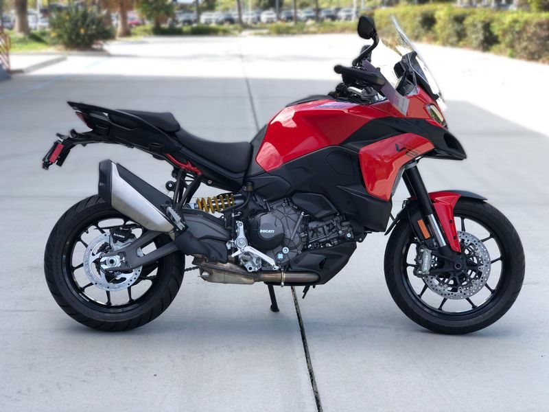 New 2025 Ducati MULTISTRADA V2 S Image 18