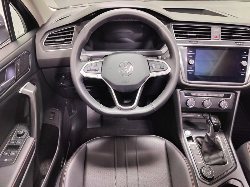 Used 2024 Volkswagen Tiguan Wolfsburg Edt AWD w/SunroofImage 18