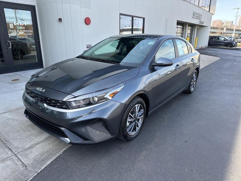 2024 Kia Forte LXSImage 2