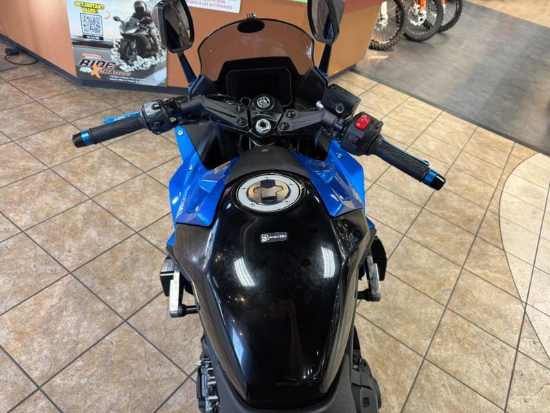 Used 2024 Suzuki GSX-8R Image 31