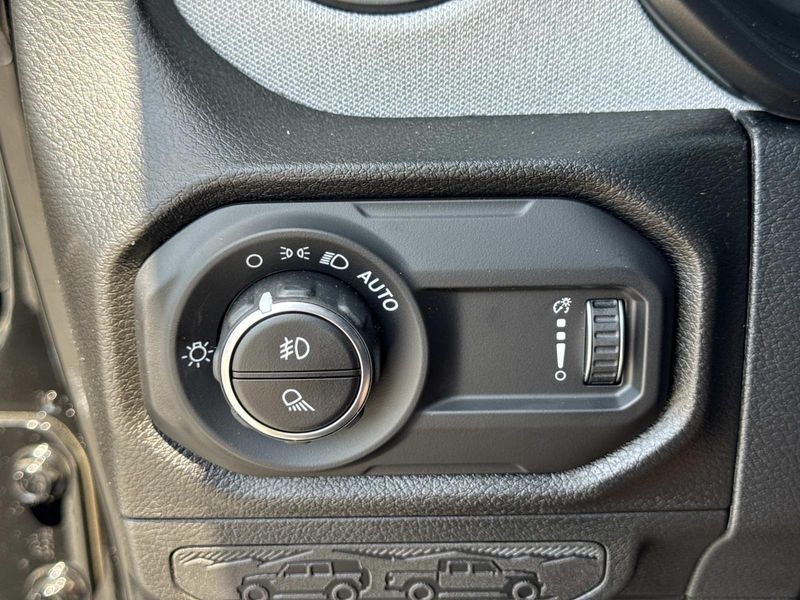 New 2026 Jeep Gladiator Sport S 4x4