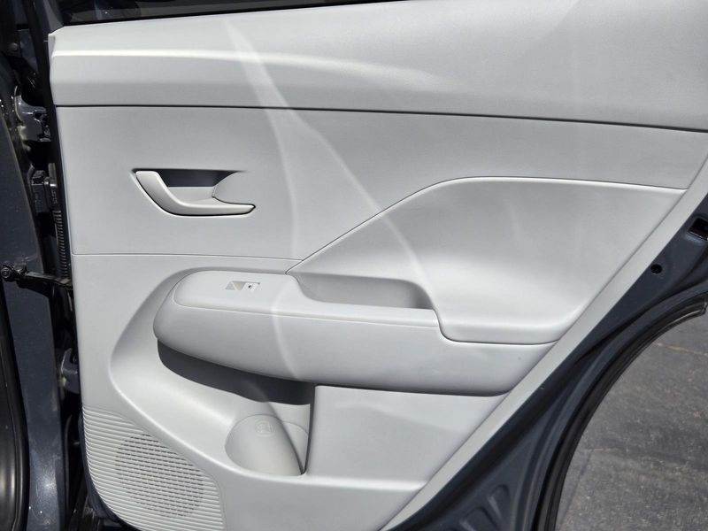 Used 2024 Hyundai Kona SEL FWD