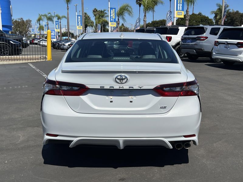 Used 2022 Toyota Camry SEImage 24
