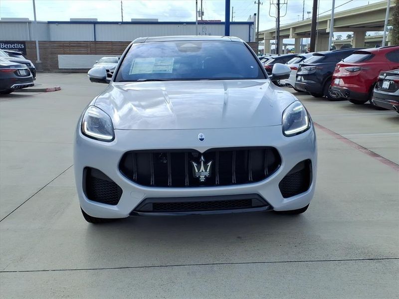 2025 Maserati Grecale Modena photo 3