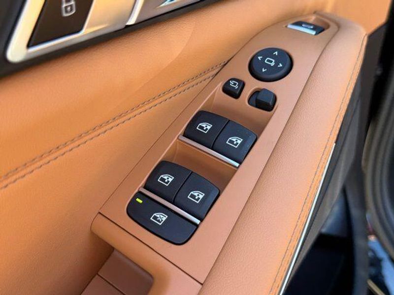 New 2026 BMW X5 sDrive40iImage 16