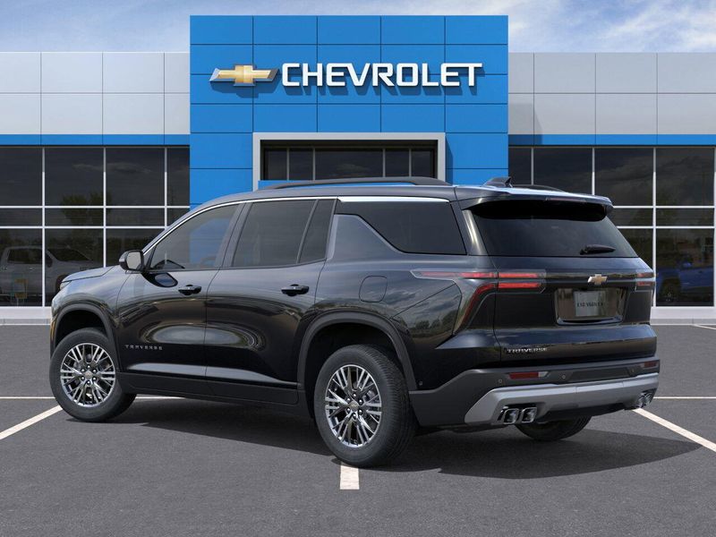 New 2025 Chevrolet Traverse FWD LTImage 3