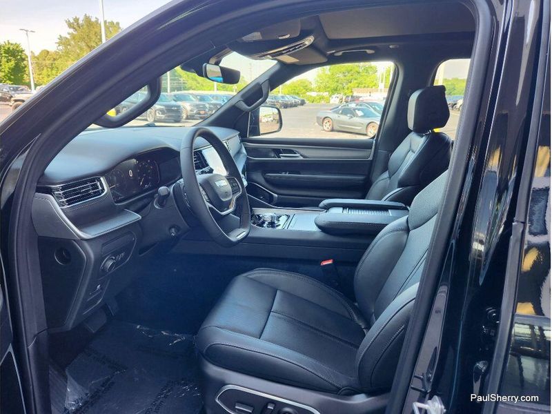 2026 Jeep Grand Wagoneer Limited Reserve 4x4