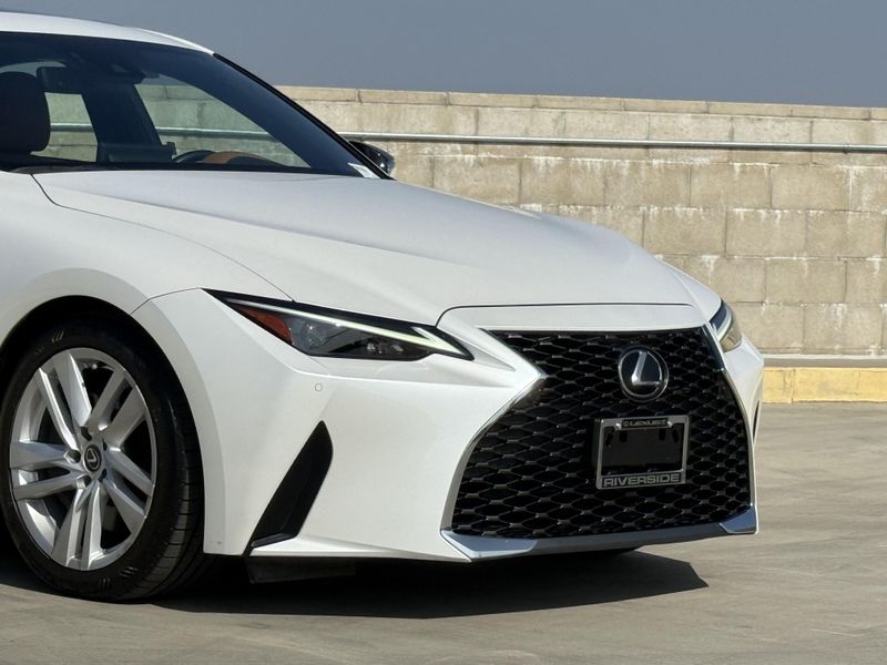 Used 2024 Lexus IS 300Image 3