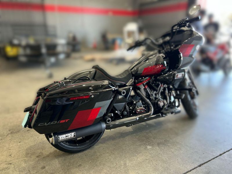 Used 2025 Harley-Davidson ROAD GILDE CVO ST Image 14