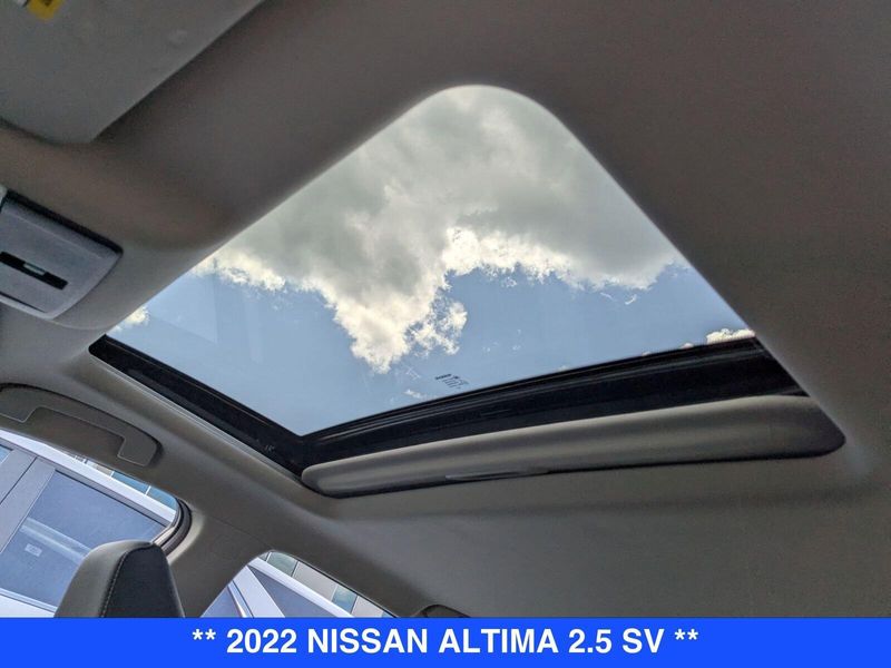 2022 Nissan Altima 2.5 SV photo 28