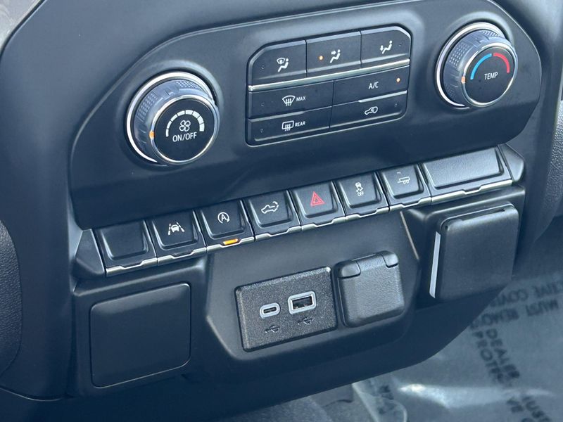 Used 2025 Chevrolet Silverado 1500 CustomImage 22