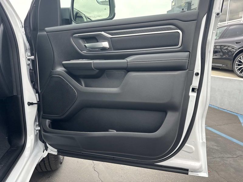New 2026 RAM 1500 Big Horn Crew Cab 4x4 5'7' Box