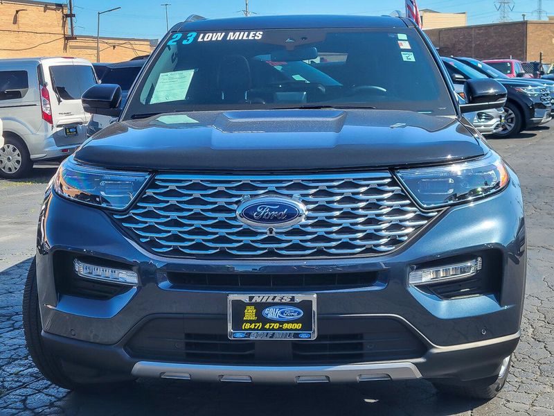 2023 Ford Explorer Platinum photo 4