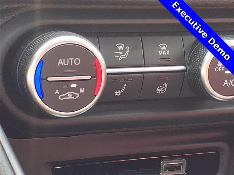 New 2025 Alfa Romeo Giulia RwdImage 20