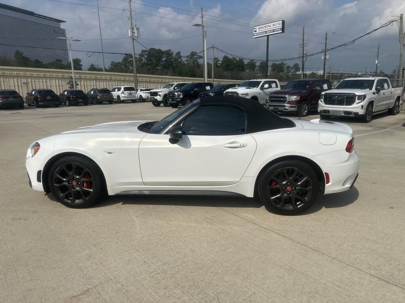 Used 2017 Fiat 124 Spider AbarthImage 8
